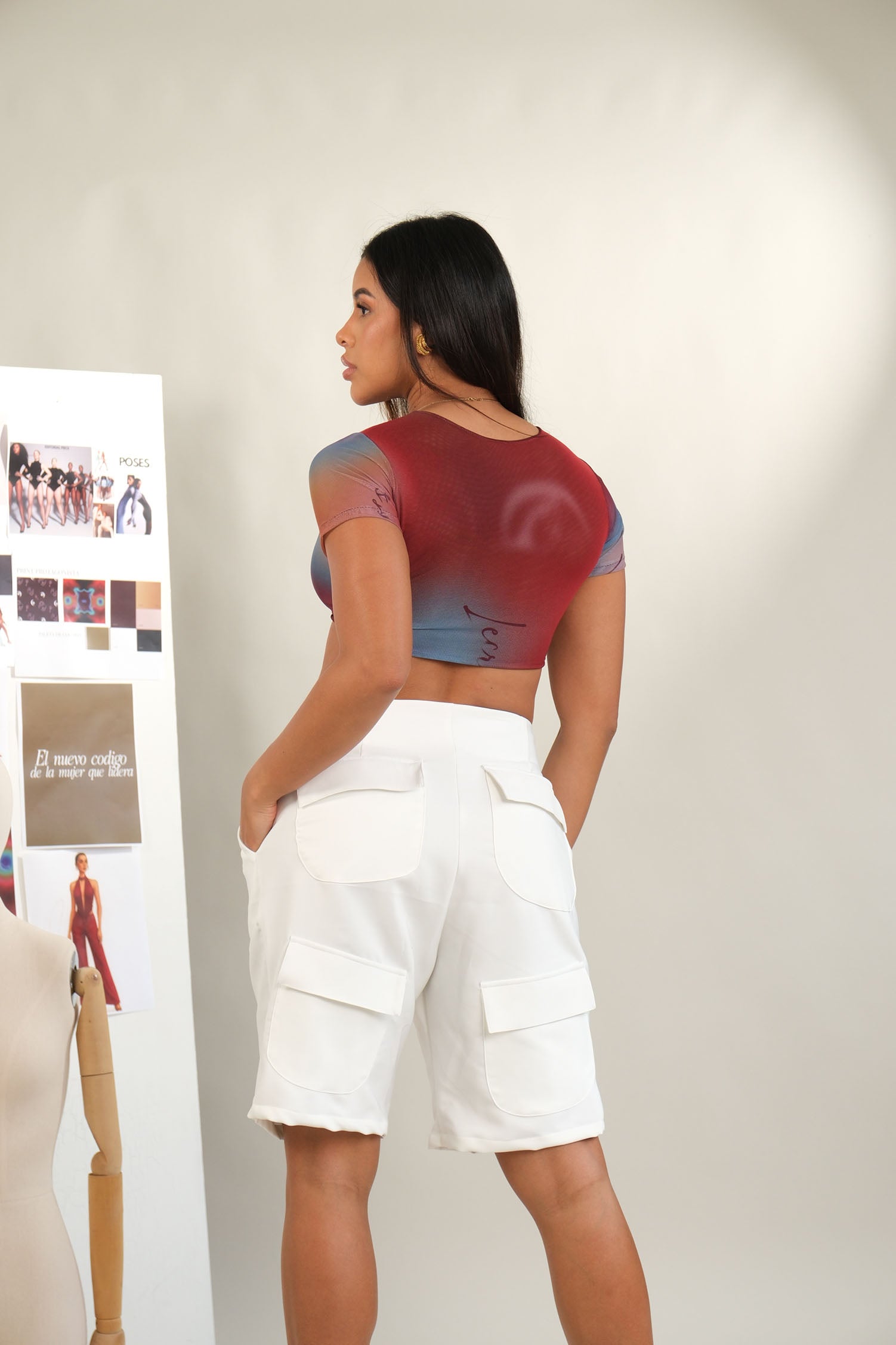 SHORT CAPRI